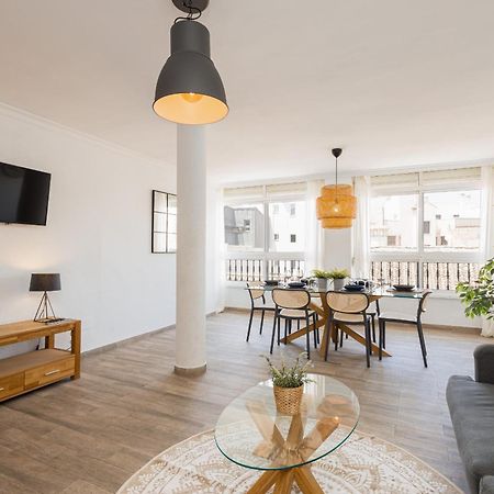 Апартаменты C103 - Sunny Terrace, Old Town Views Малага Экстерьер фото