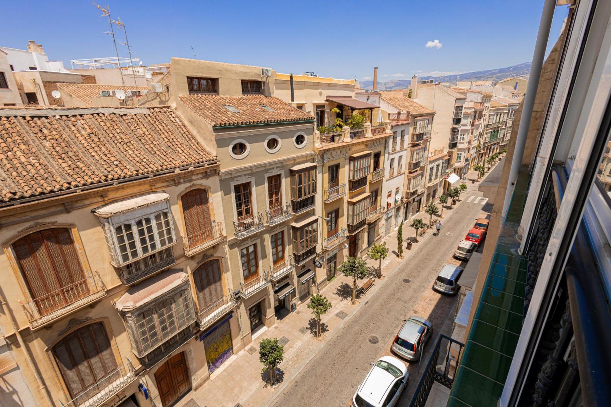 Апартаменты C103 - Sunny Terrace, Old Town Views Малага Экстерьер фото
