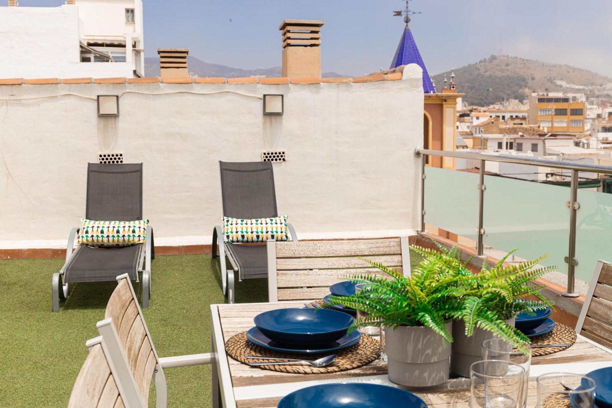 Апартаменты C103 - Sunny Terrace, Old Town Views Малага Экстерьер фото