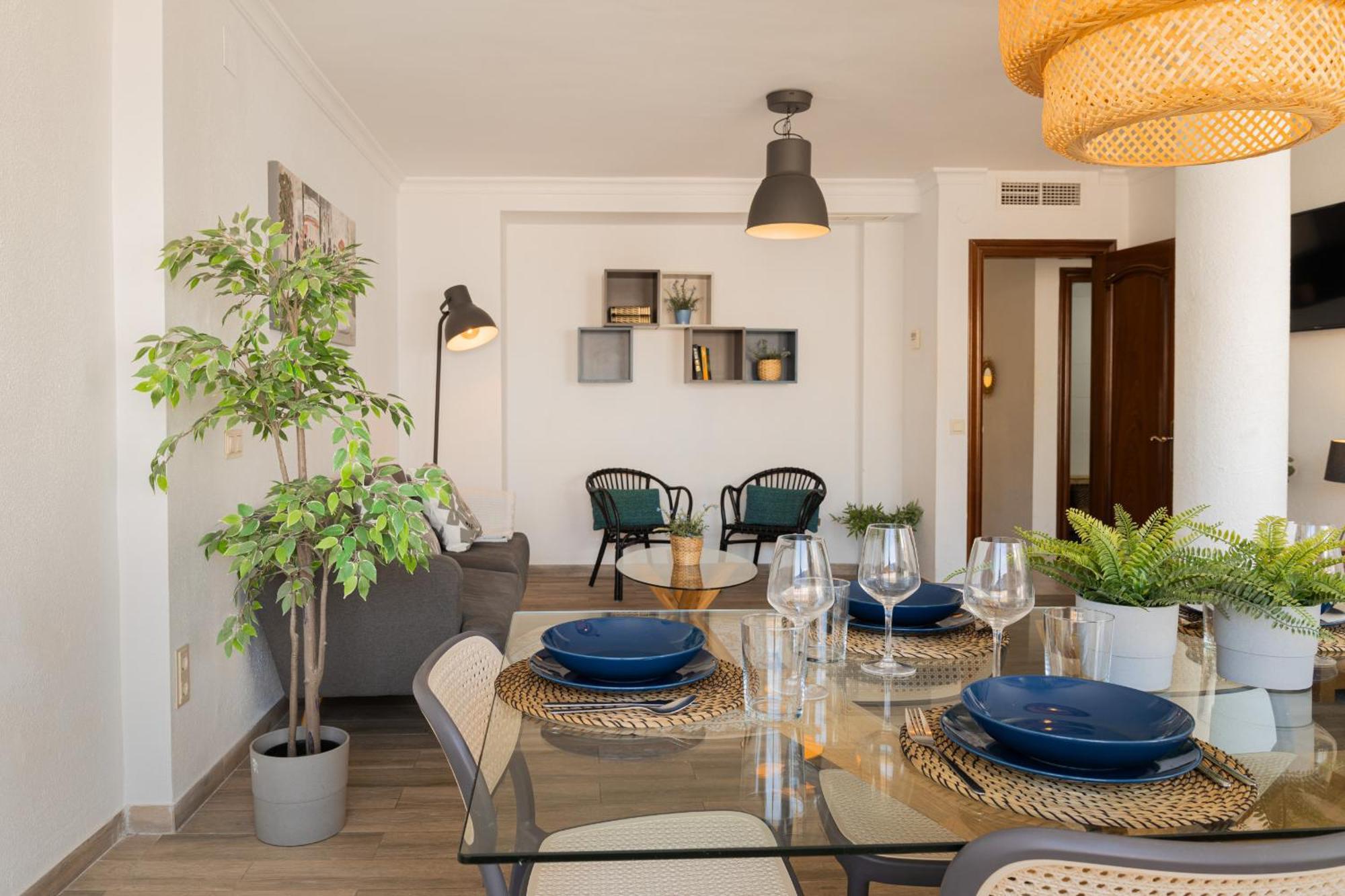 Апартаменты C103 - Sunny Terrace, Old Town Views Малага Экстерьер фото