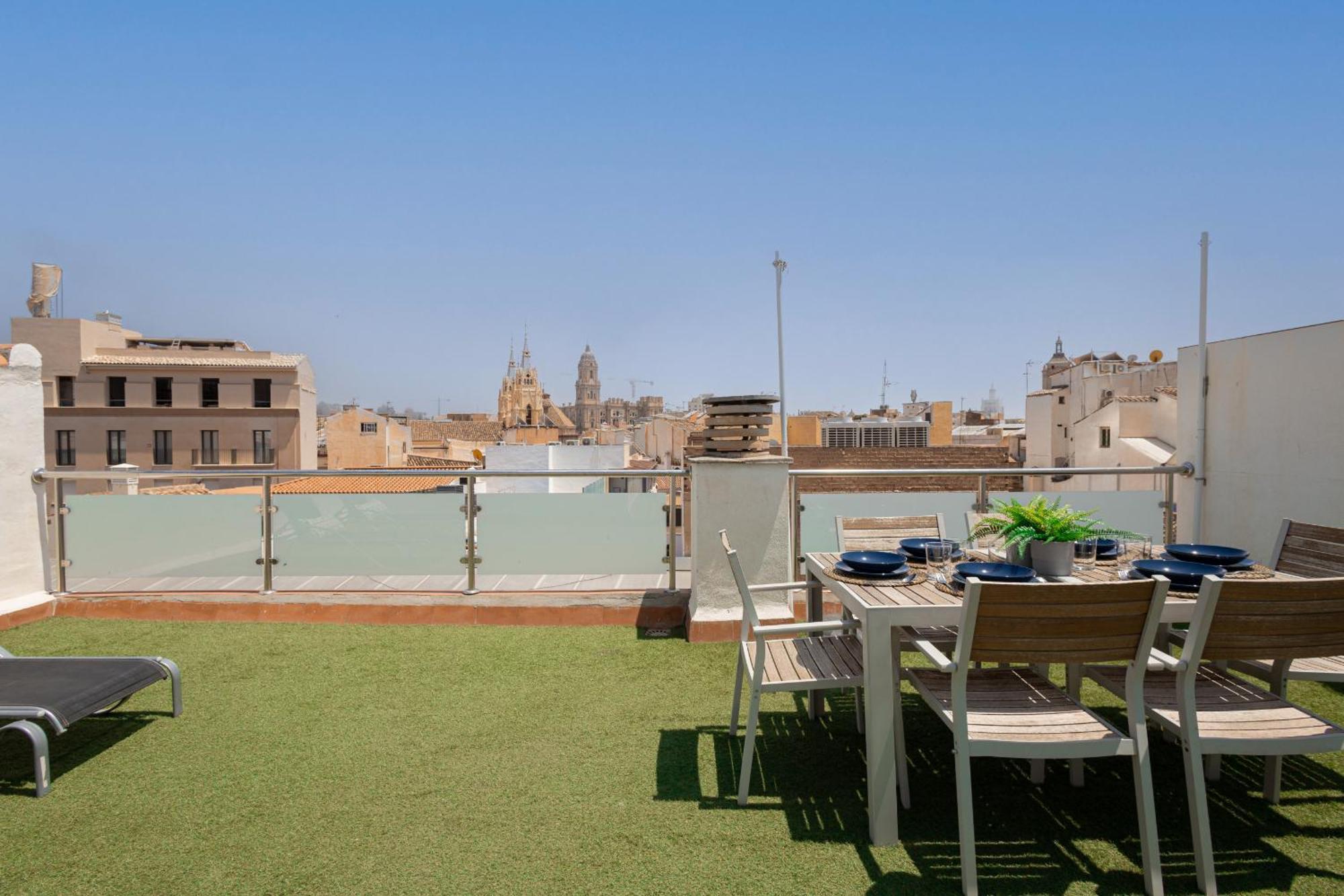 Апартаменты C103 - Sunny Terrace, Old Town Views Малага Экстерьер фото